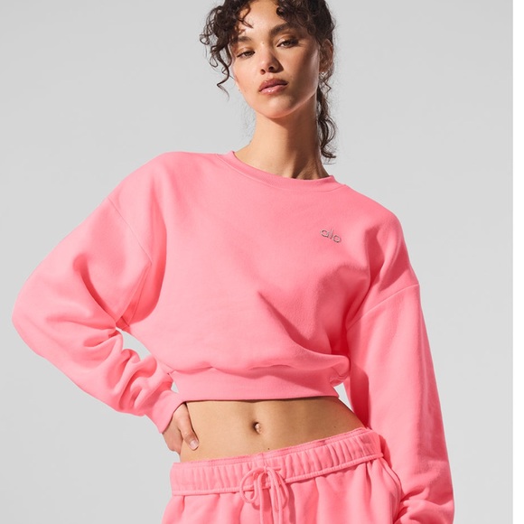 ALO Yoga Tops - SAME DAY SHIP! NWT ALO YOGA NEON BUBBLEGUM PINK CROPPED ACCOLADE SWEATSHIRT TOP